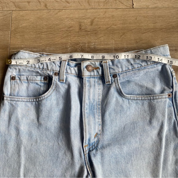 Vintage Levi’s 505 jeans light wash red tag mom jeans denim made in USA - Picture 11 of 13